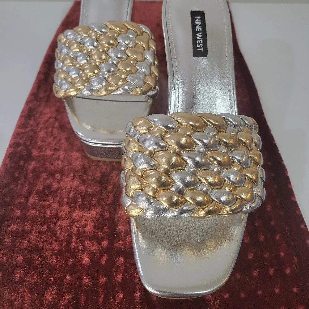 Nine West Metallic Silver & Gold Leather Wedge Size 8.5 Sandals NWT - Picture 2 of 10